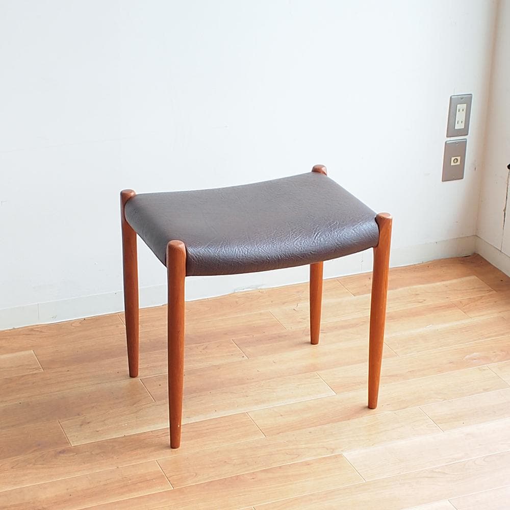 J.L.モラー/J.L. Moller 「No.80A」 チーク材 スツール