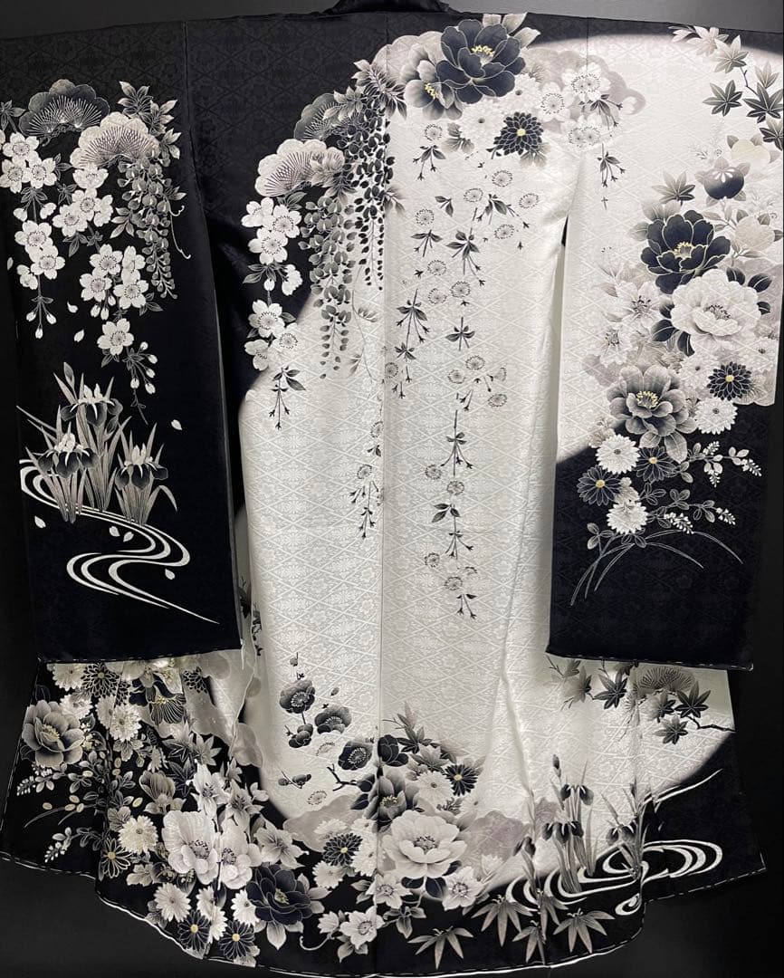 クール系モノトーンコーデ 振袖＋帯揚げ＋帯締め【白金彩刺繍振袖◆吉祥花】