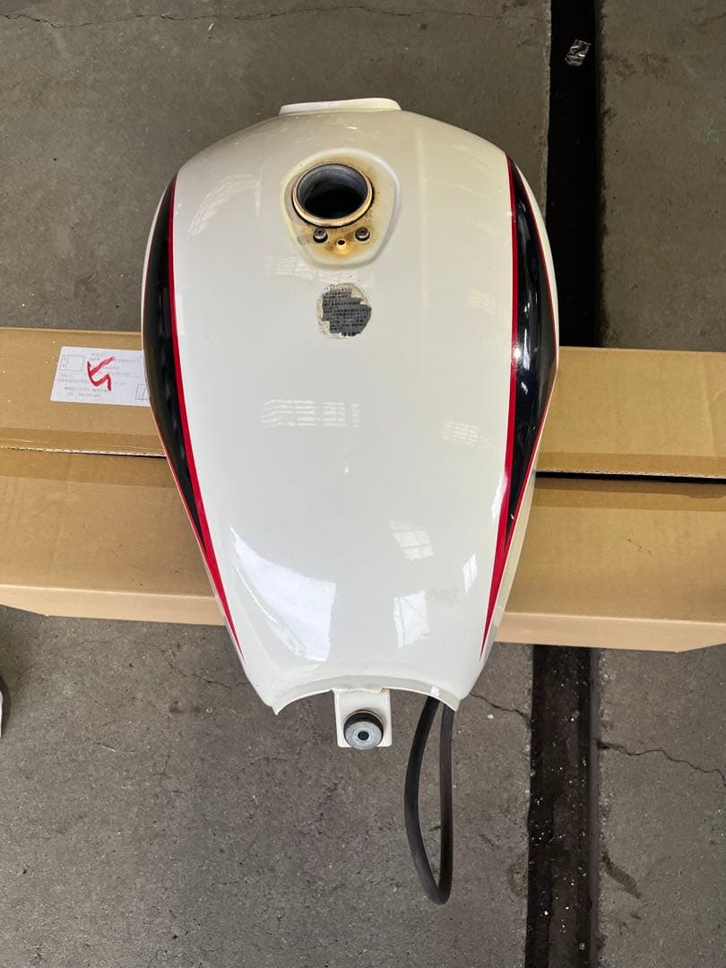 エストレア　キャブ車用タンク