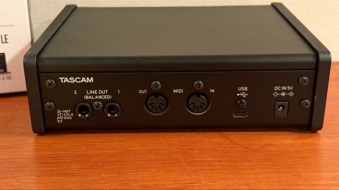 TASCAM US-2x2 HR 中古