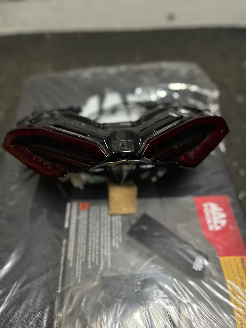 6型シグナスグリファス シーケンシャルウィンカー テールライト