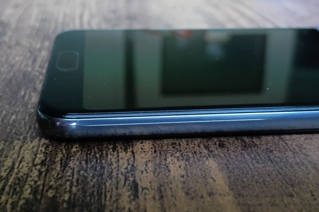 SIMロック解除済　美品HUAWEI P20 Pro HW-01K本体のみ