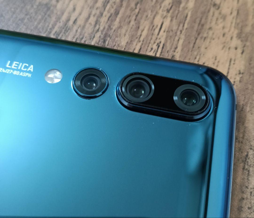 SIMロック解除済　美品HUAWEI P20 Pro HW-01K本体のみ