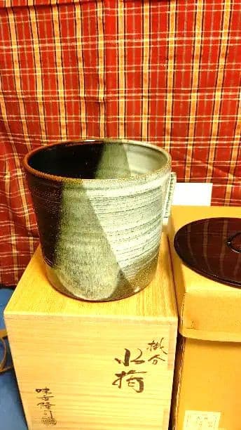 水指、掛分け耳付、味舌隆司作