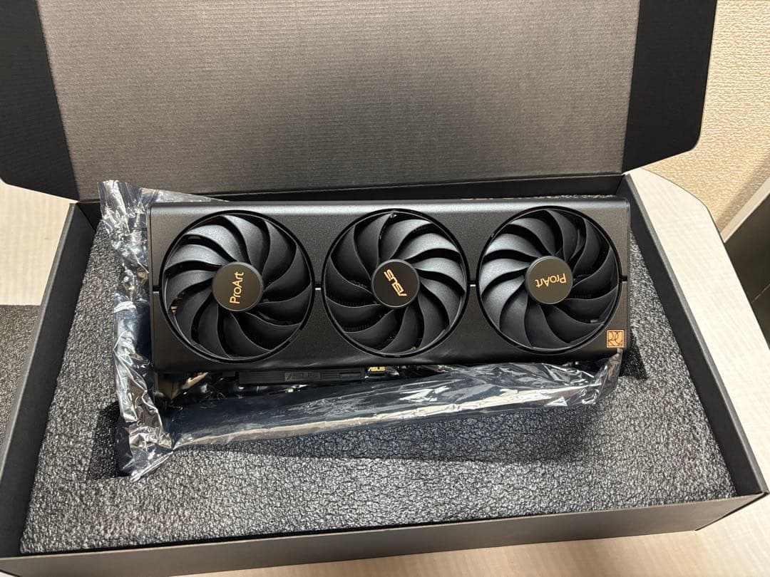 グラフィックボード・グラボ・ビデオカード ASUS ProArt GeForce RTX 4070 12GB