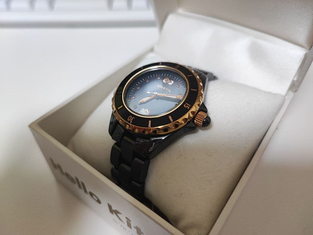 美品 サンリオ ハローキティ セラミック ダイヤモンド ブラック 腕時計 限定品