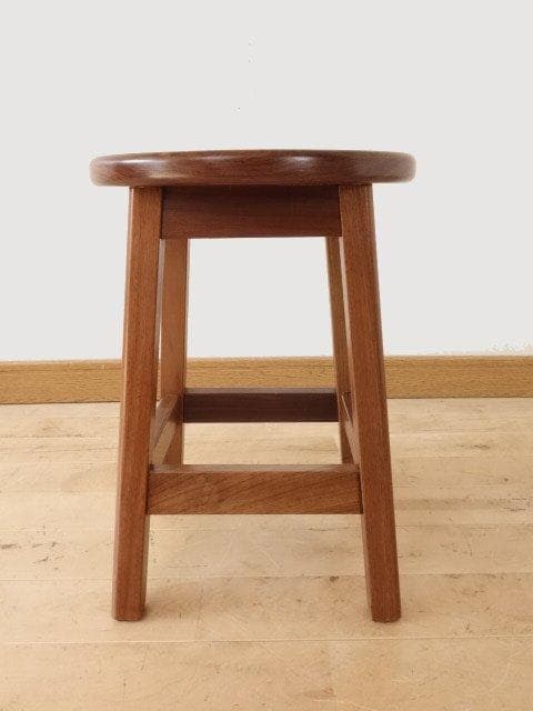 北海道手作り家具　ウォールナット材　スツール