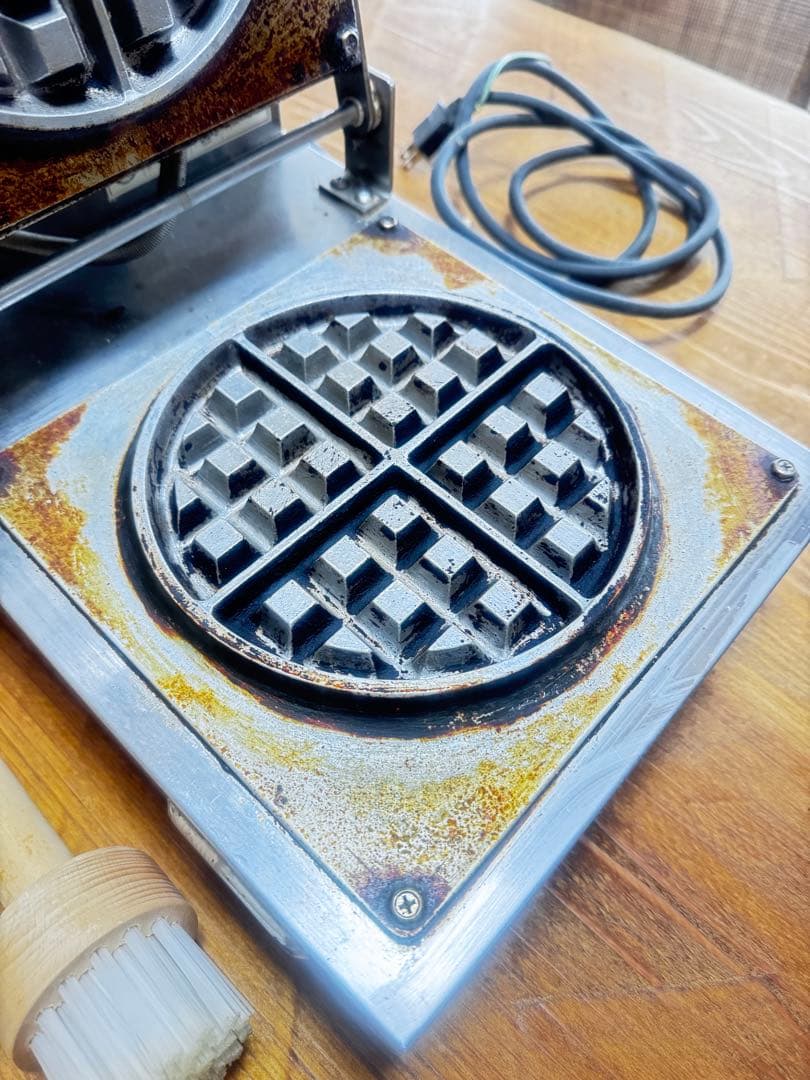 サンテック　ベルギーワッフルメーカー丸型 業務用