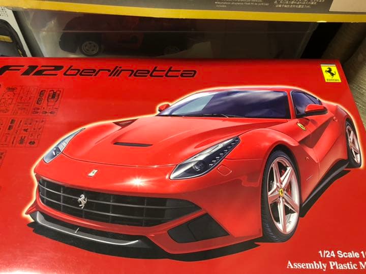 フジミ　フェラーリF12 tdf ver 確認用　1/24 その1