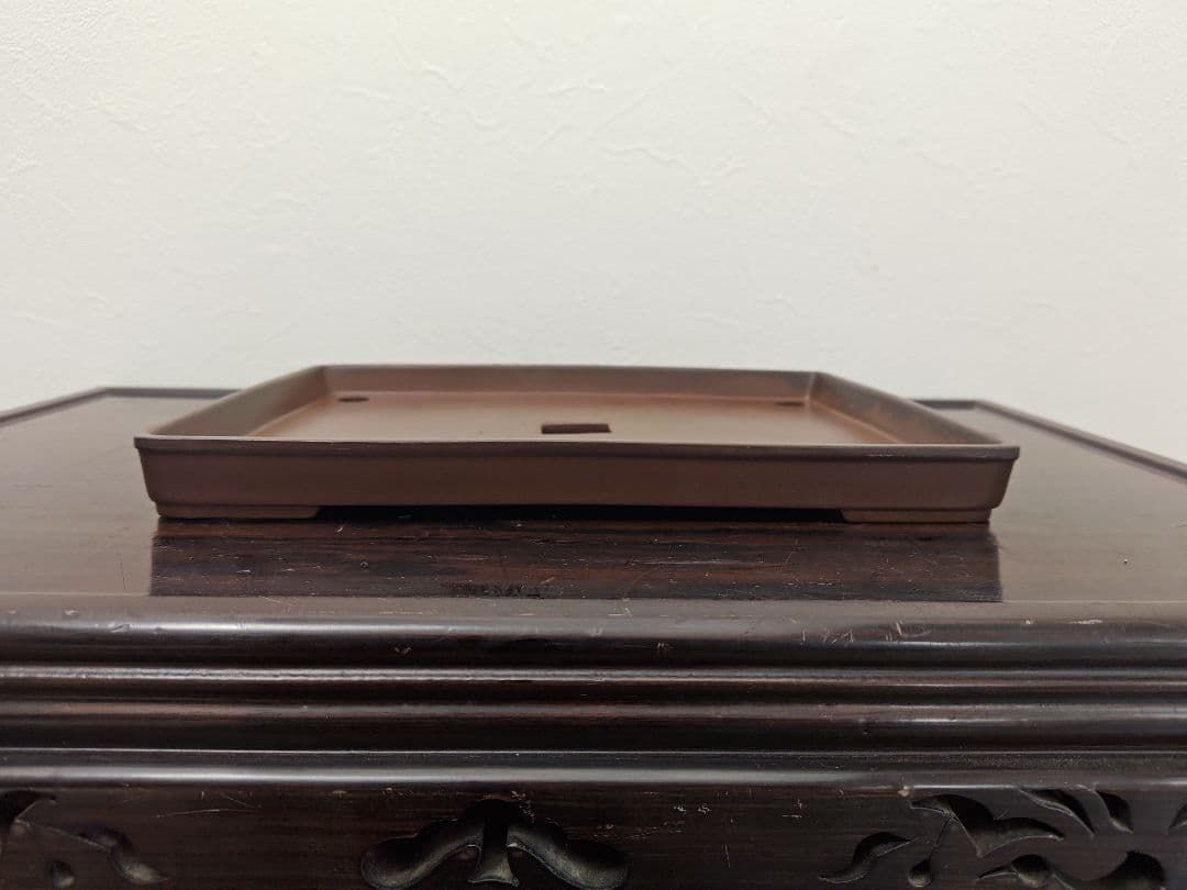 ブラウン長方形陶器製中型盆栽鉢　約31cm x 23cm×3cm 落款あり