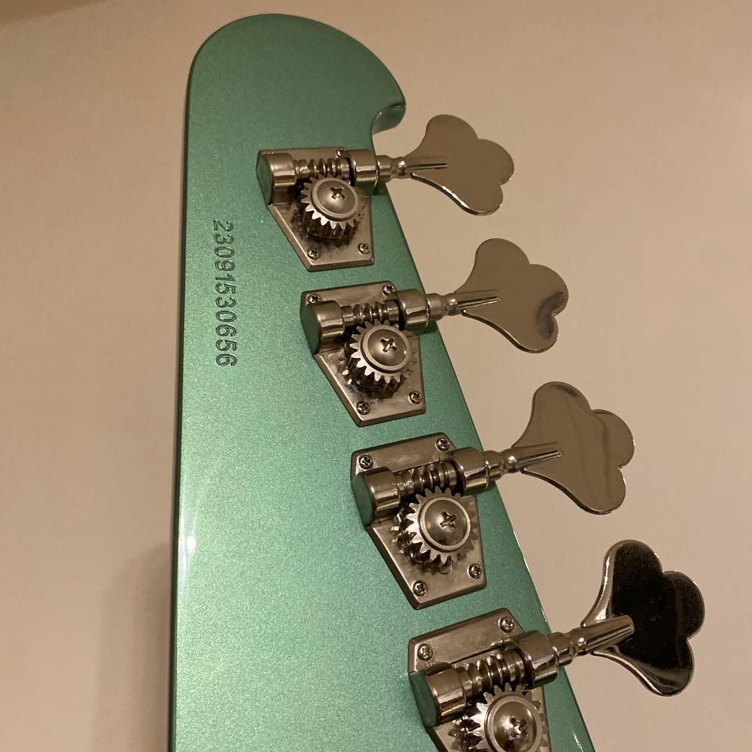 s*o様 サンダーバード エレキベース