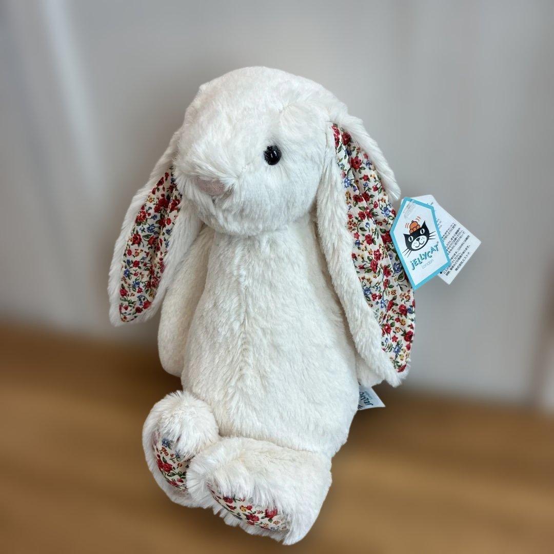 ジェリーキャット ブロッサムバニーMサイズ。ブロッサムクリームバニー。