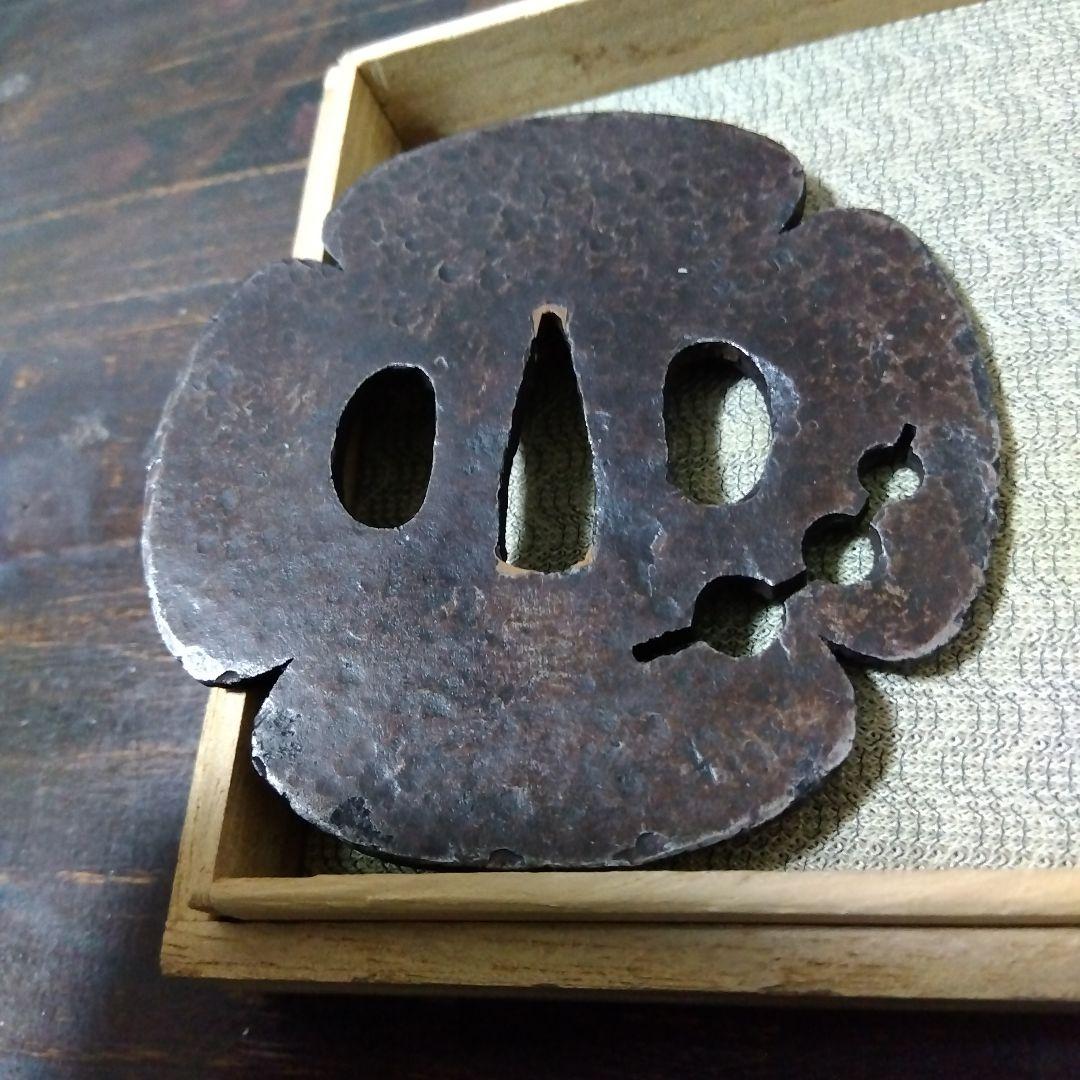 【値下げ】鍔　木瓜形　串団子透かし　打目地模様　明珍派？　桃山〜江戸？　美品