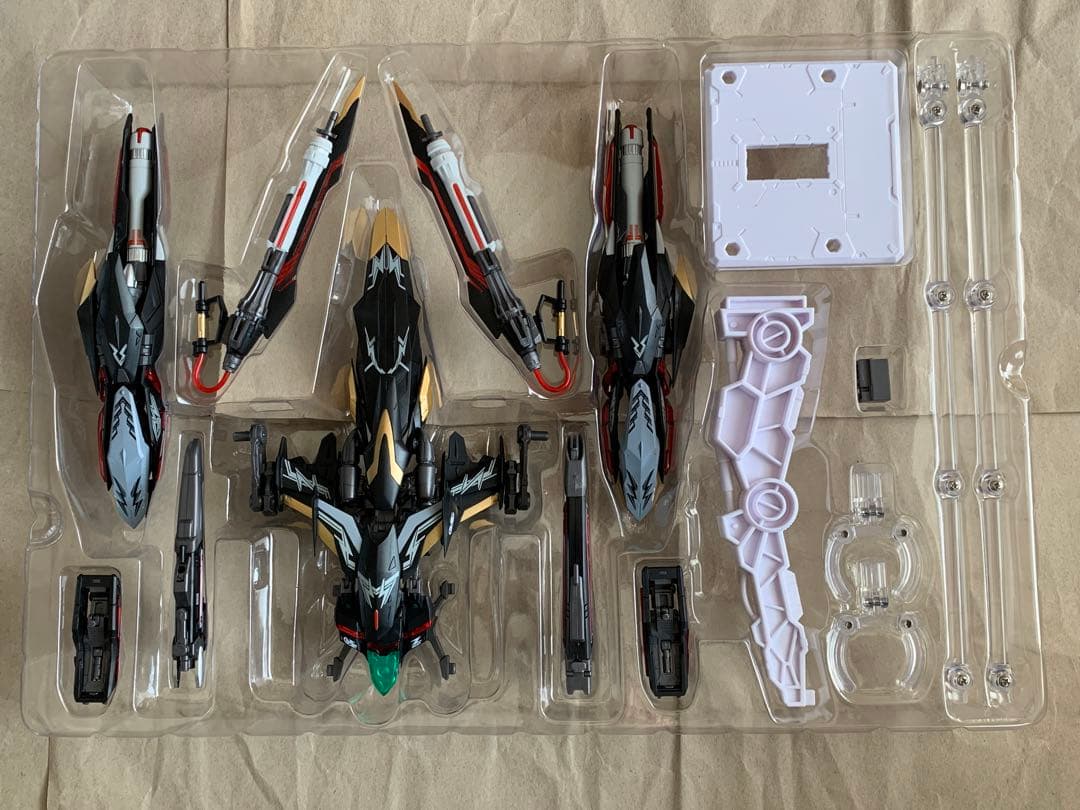 メタルビルド ストライクノワールガンダム & ライトニングストライカー