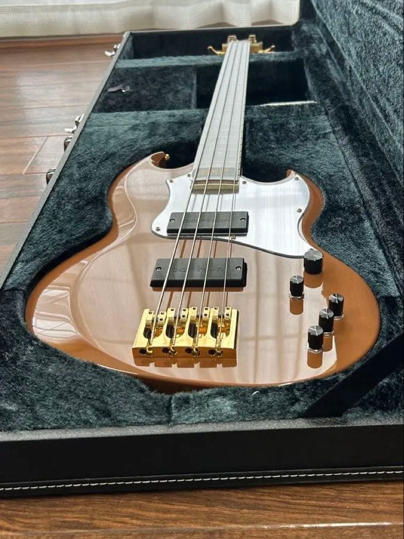 ESP VIPER BASS(新品同様品)