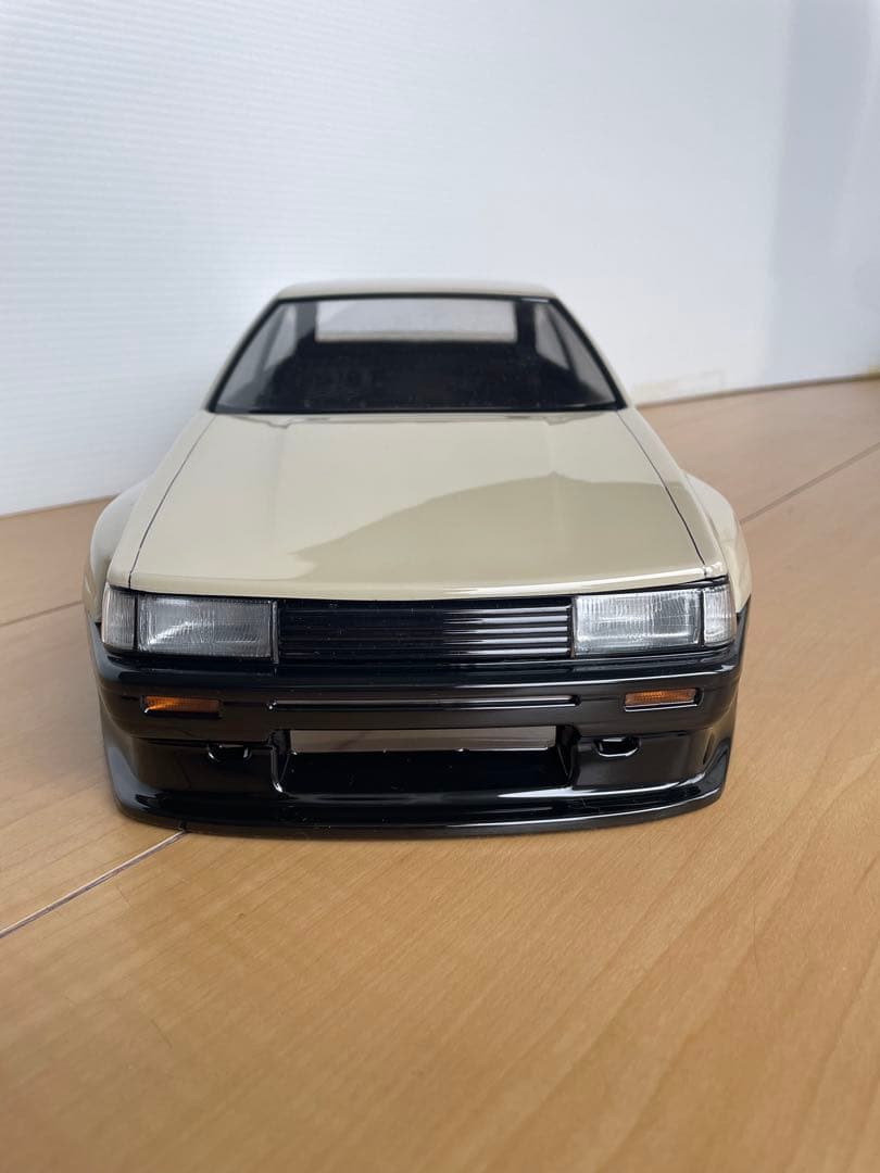 アディクション　PANDEM TOYOTA　AE86 未使用塗装済みボディ