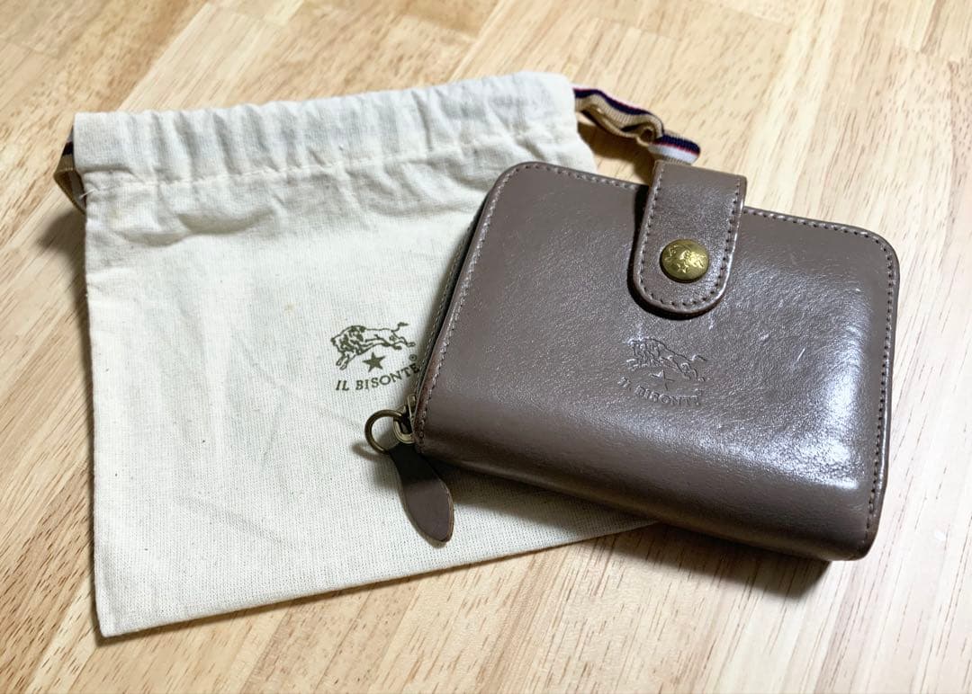 イルビゾンテ 二つ折り財布 グレージュ