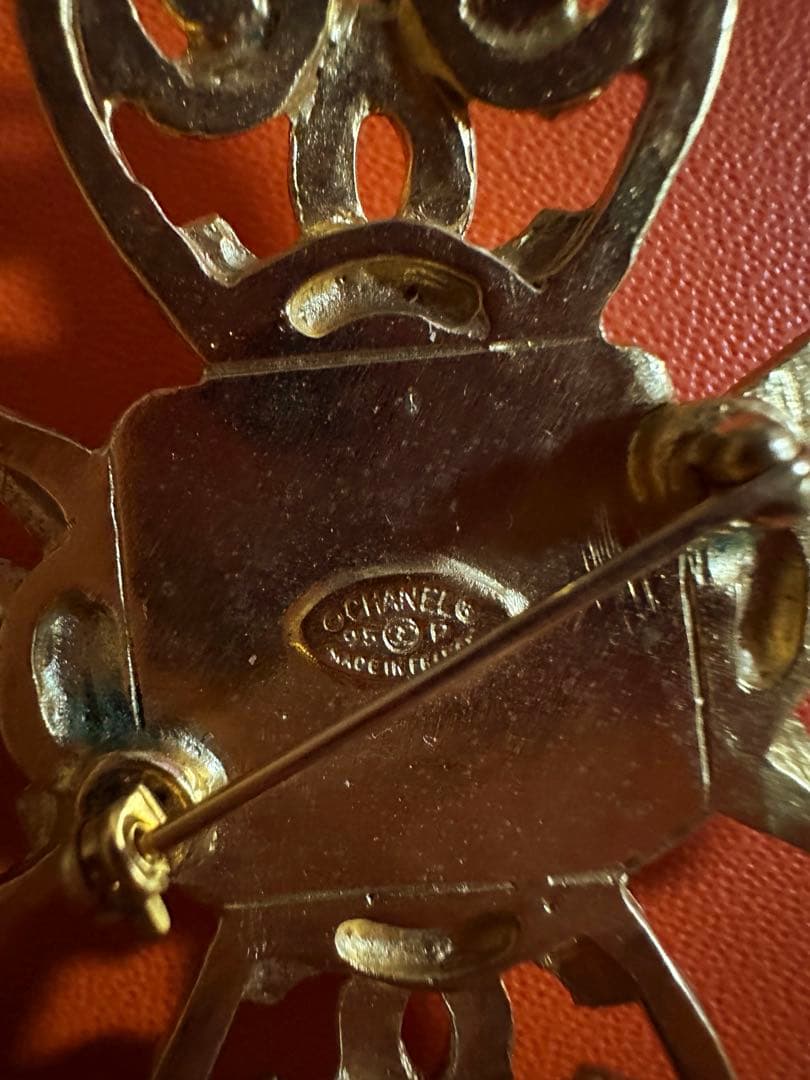 大きめCHANEL シャネル クロス型ブローチ ターコイズ色 ヴィンテージ