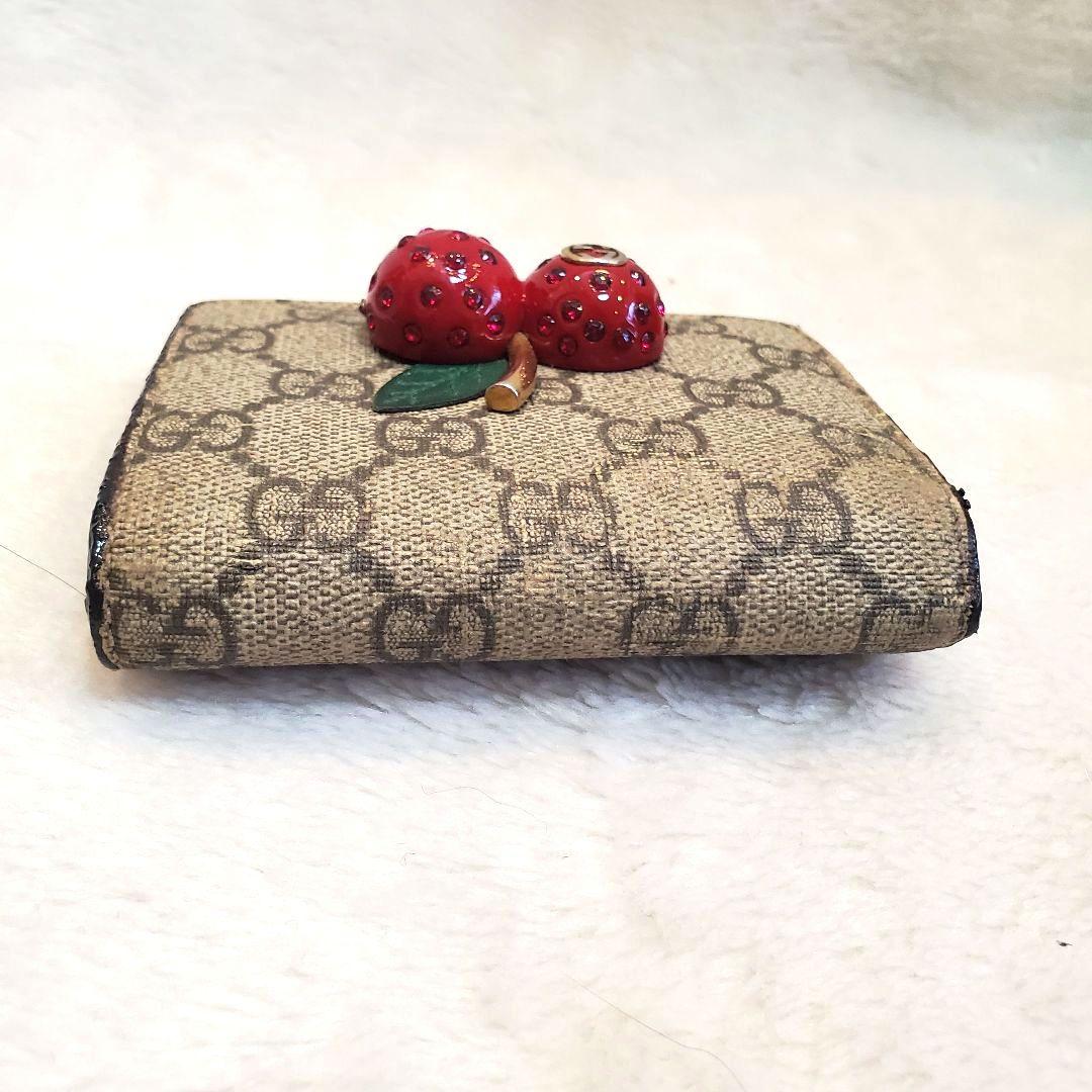 GUCCI　さくらんぼ　GGスプリーム　レザー　チェリー