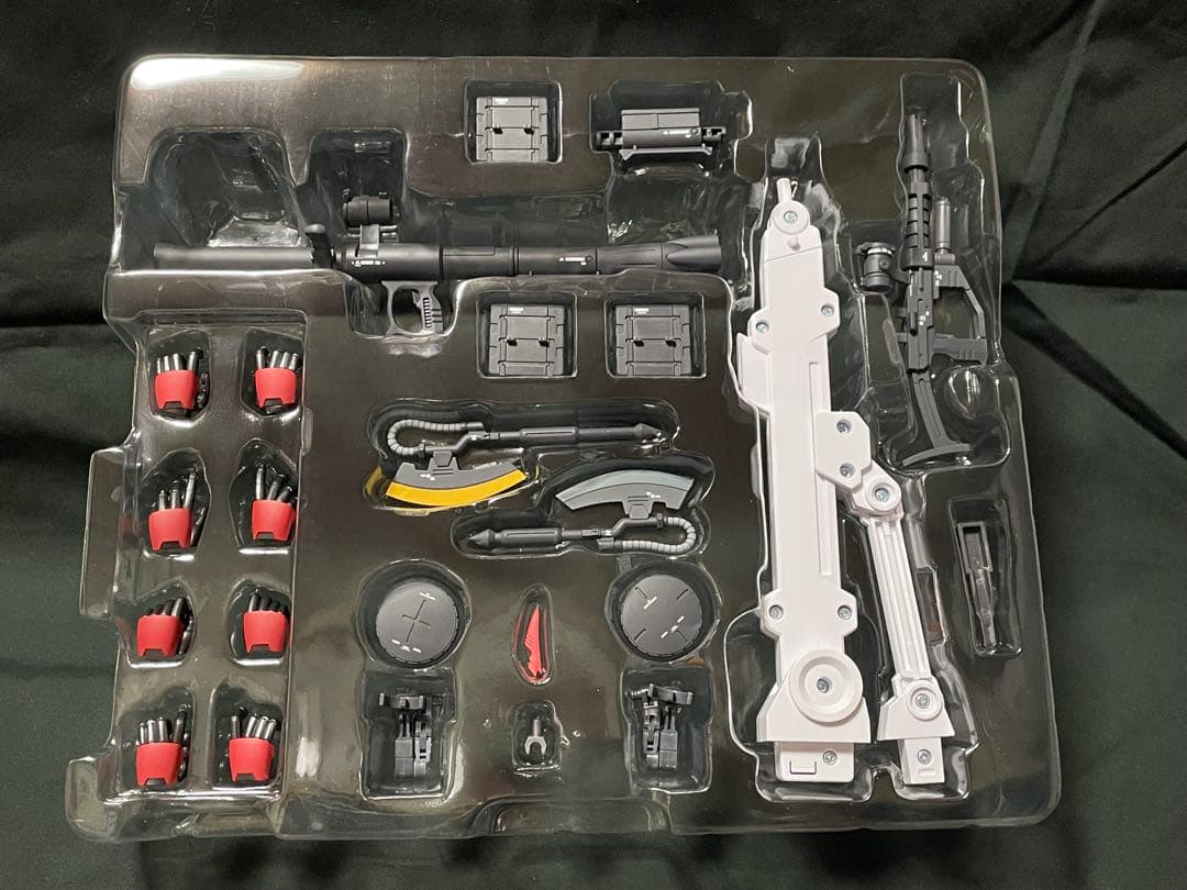 l Composite メタルコンポジット ZAKU シャア専用ザク