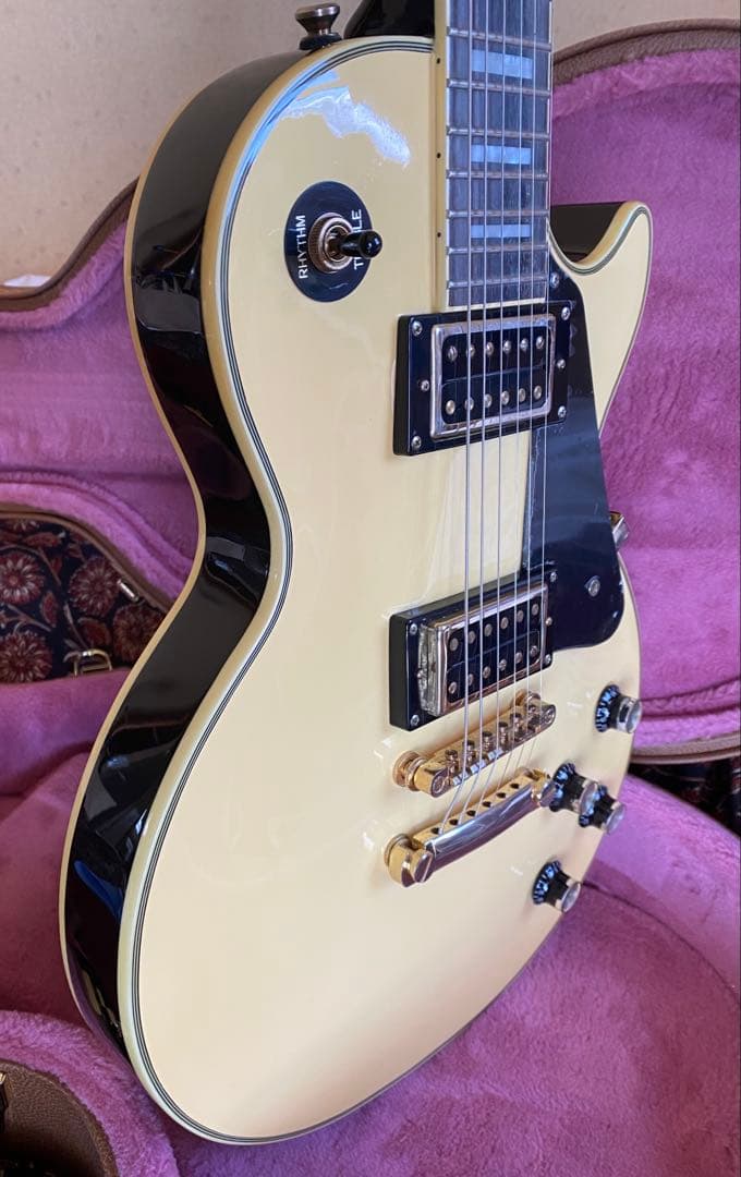 Epiphone Les Paul Custom Black Back ケース付