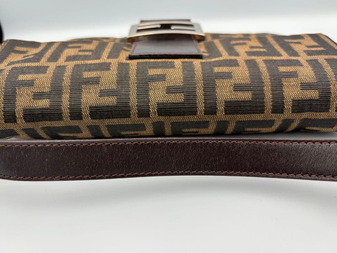 Fendi FFロゴ柄 ショルダーバッグ