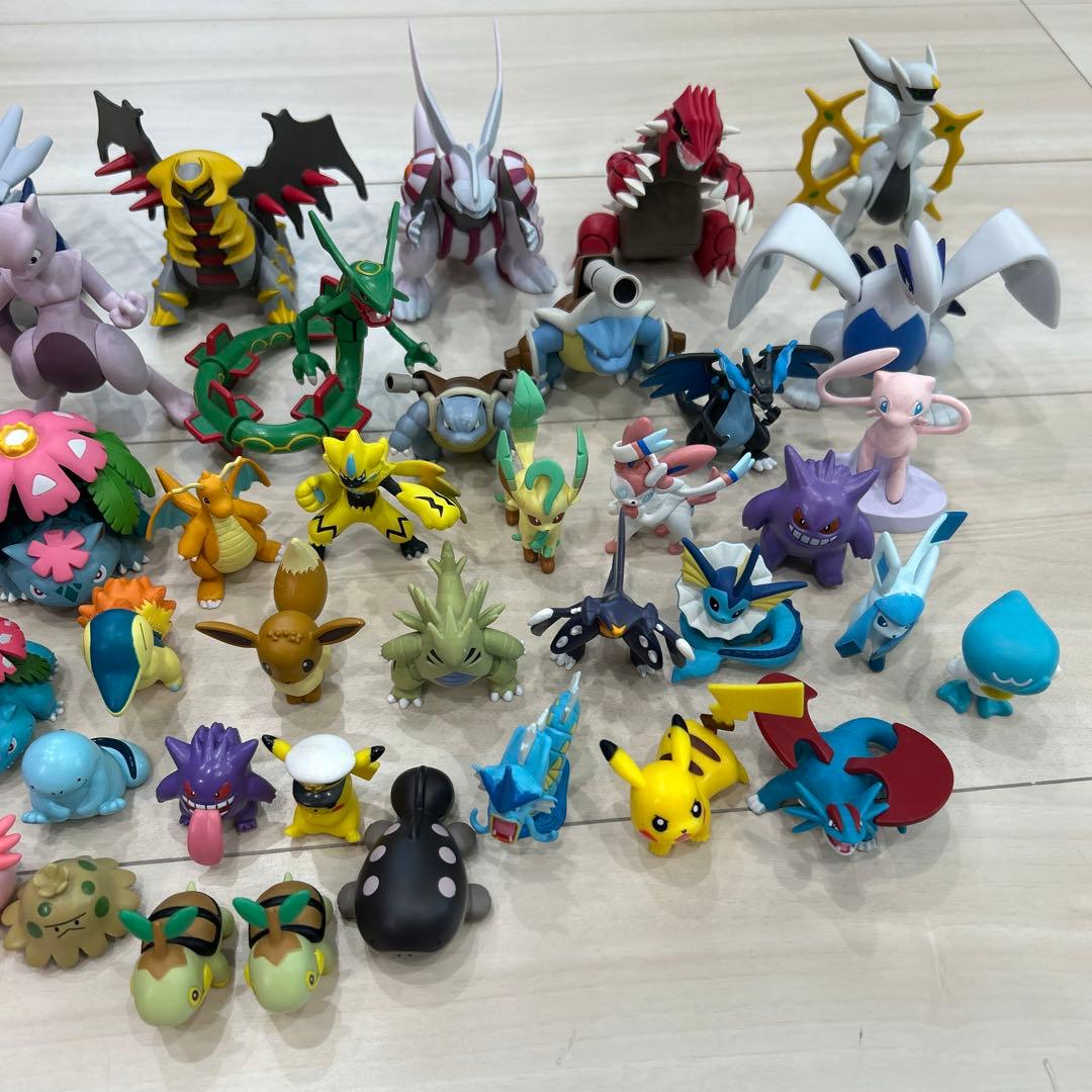 ポケモン モンコレ フィギュアなど