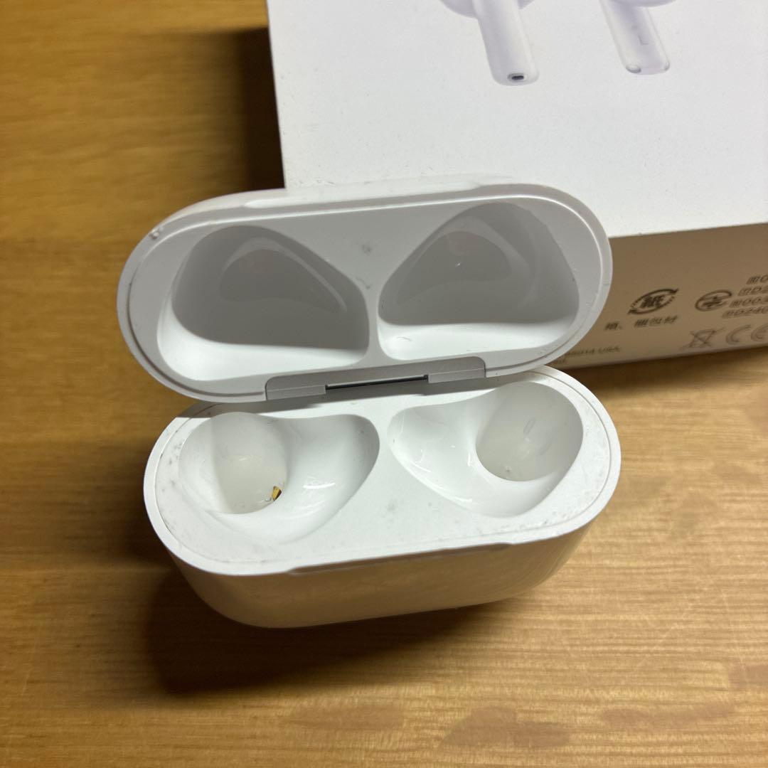 AirPods 4 （標準モデル）