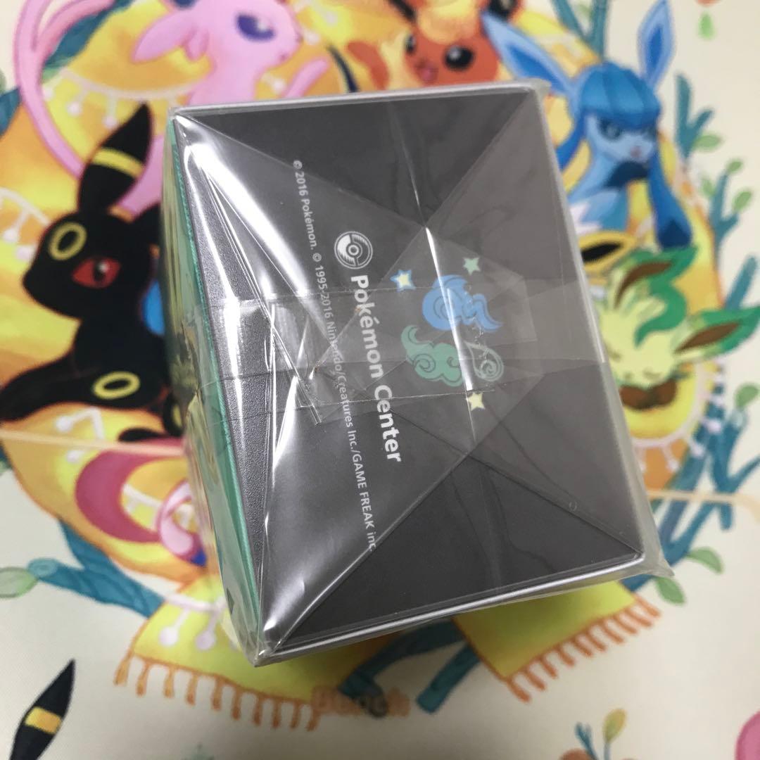 デッキケース メガリザードンXのポンチョを着たピカチュウ