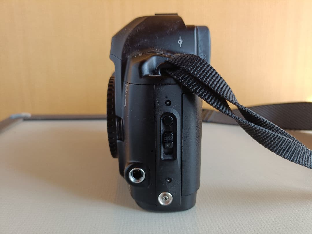 Canon EOS 3 フィルムカメラ