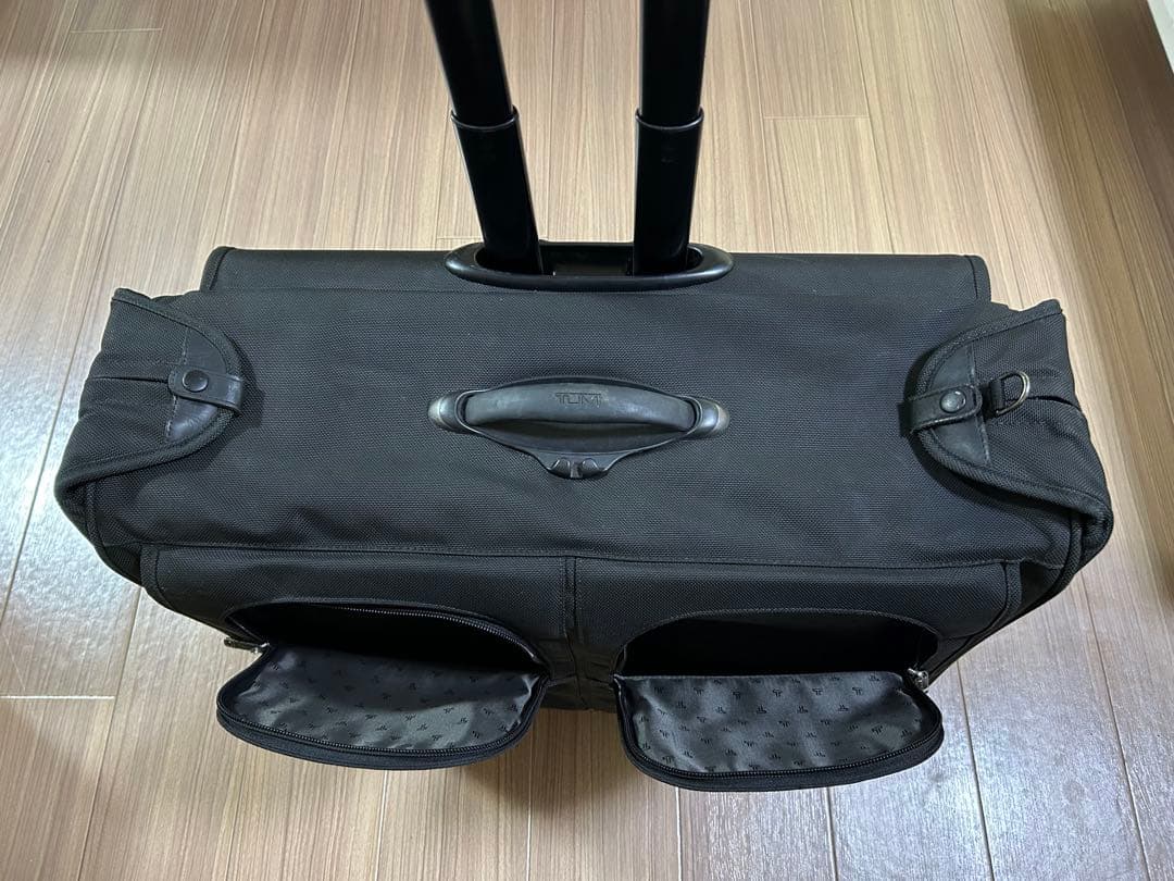 (週末セール)TUMIガーメント ブラックキャリーケース