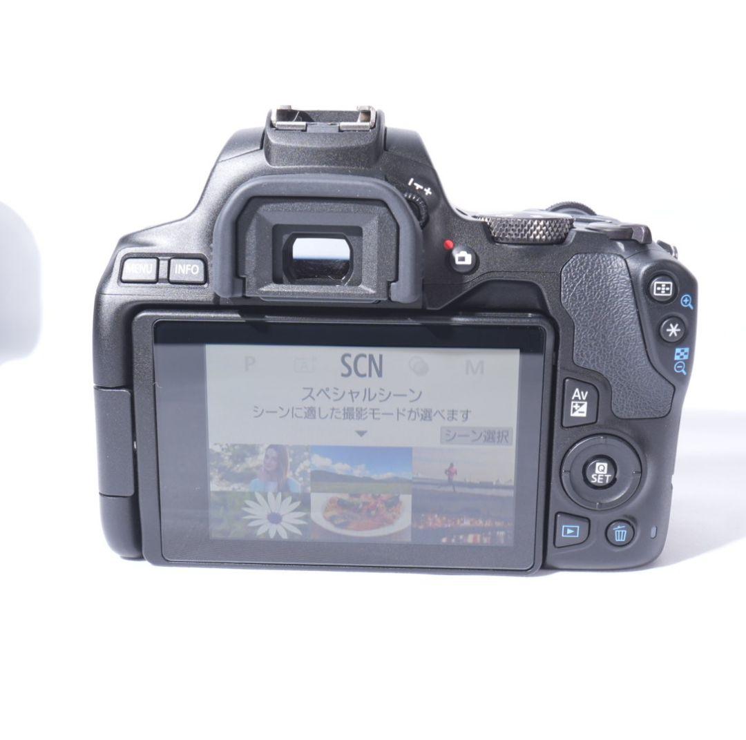 おまけ多数★Canon kiss X10★トリプルレンズ　初心者オススメ