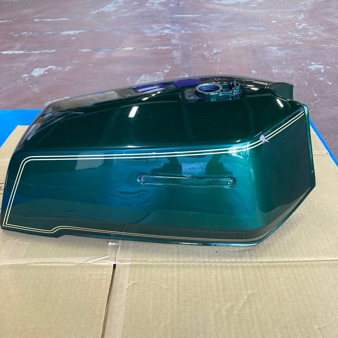 キャワサキ　Z1r2型タンク