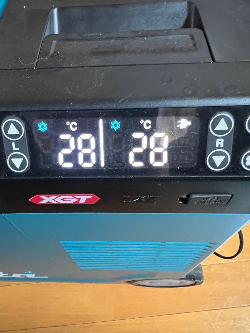 マキタ 充電式保冷温庫 CW004GZO