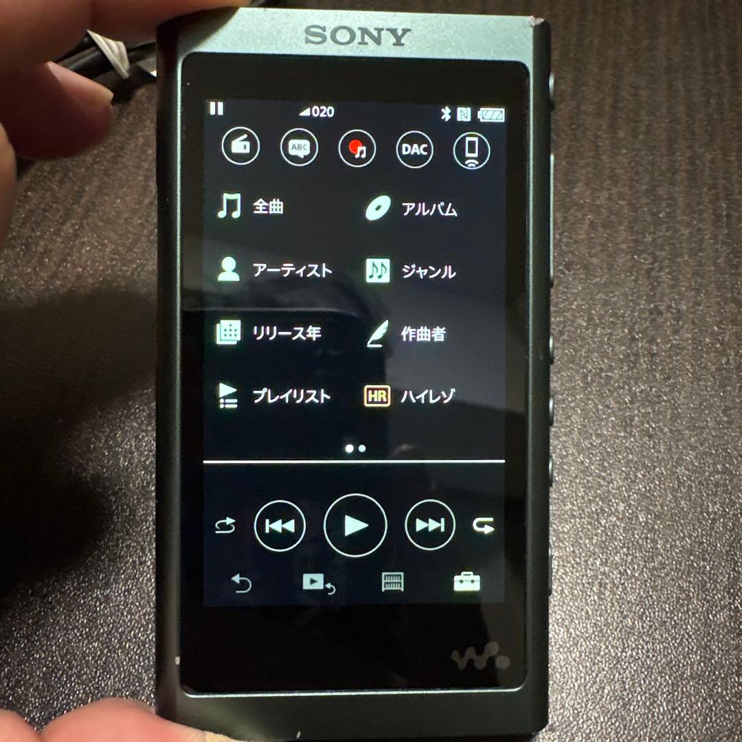 SONY ウォークマン グリーン イヤホン付き