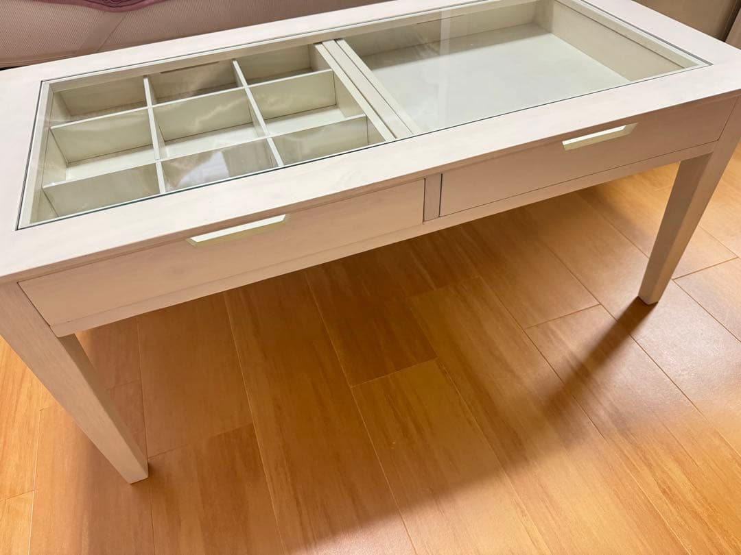 値下げ‼【美品】ガラステーブル　アイボリー　アクセサリー収納