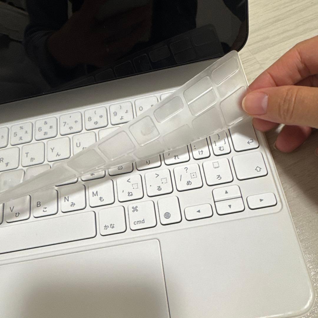 iPad Air 第5世代 64GB Magic Keyboard ホワイト