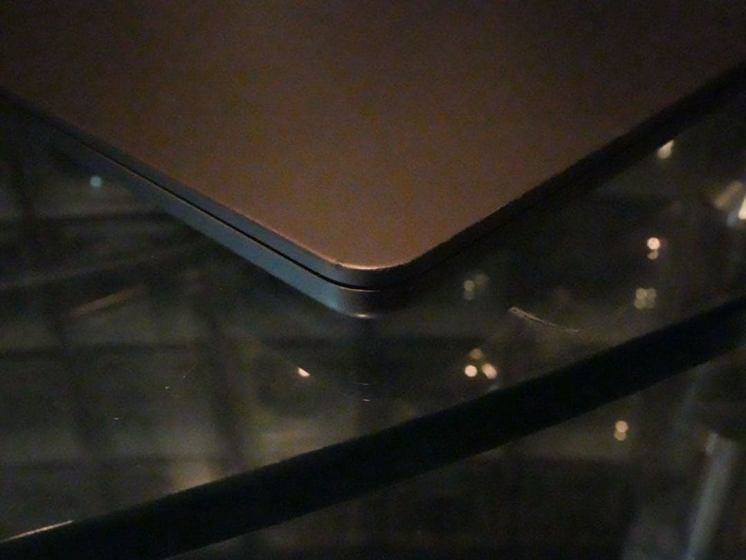 年始限定値下　MacBook Air 2022 メモリ8GBストレージ256GB