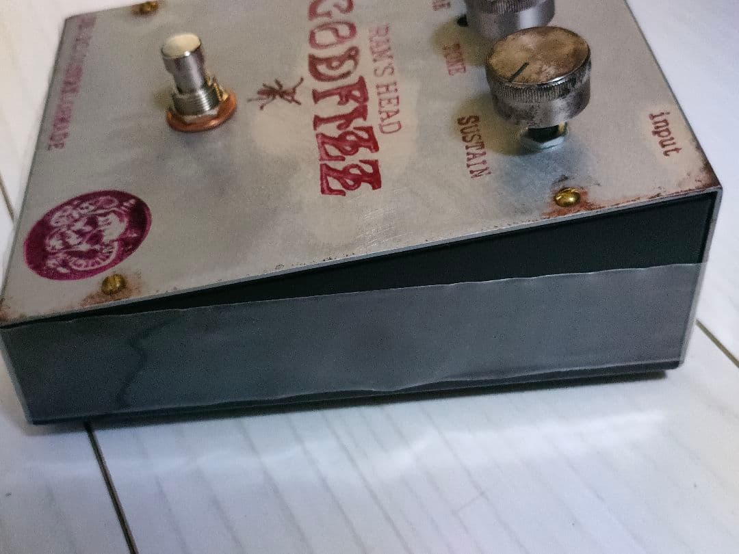 Delicioustaylormade ラムズヘッド GODFIZZ ファズ