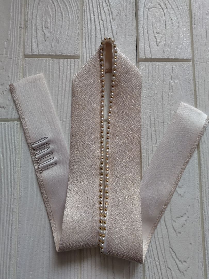 帯揚げ　帯締め　重ね襟　振袖用　成人式　総絞り　オフホワイト系　頭金　パール