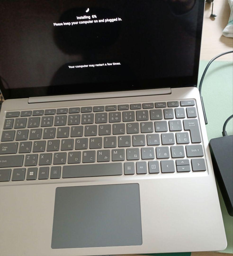 Surface Laptop Go3[プラチナ]中古キヤリーケース、テンキ-付き