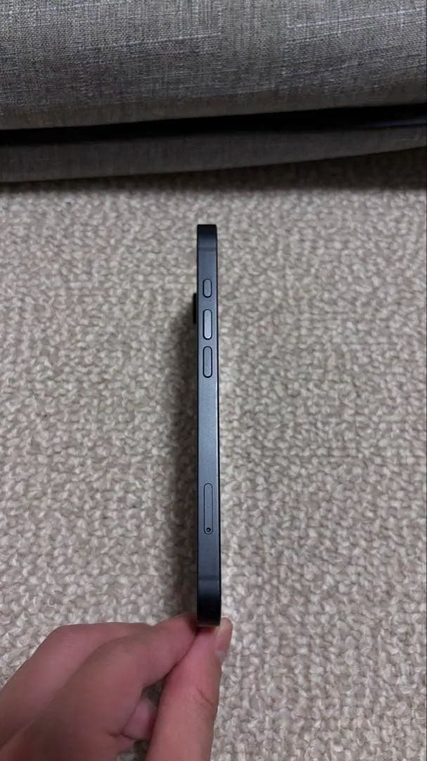 贅*付様 【美品】iPhone 16e ブラック 本体　256gb