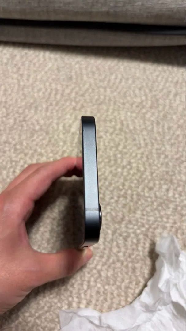 贅*付様 【美品】iPhone 16e ブラック 本体　256gb