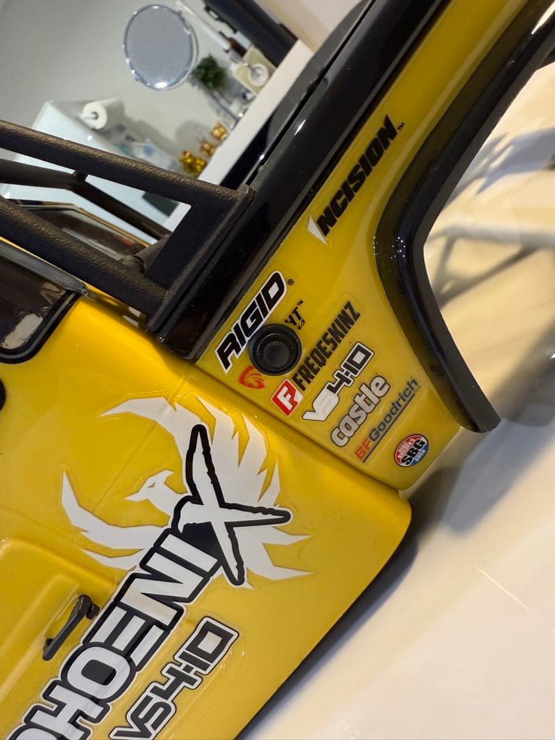 1/10 Vanquish vs4-10 phoenix ボディ オプション多数