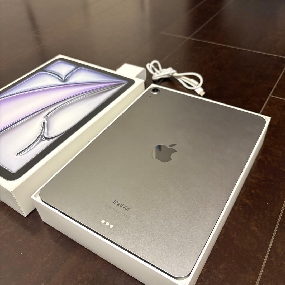 Apple iPad Air M2 第6世代　スペースグレー