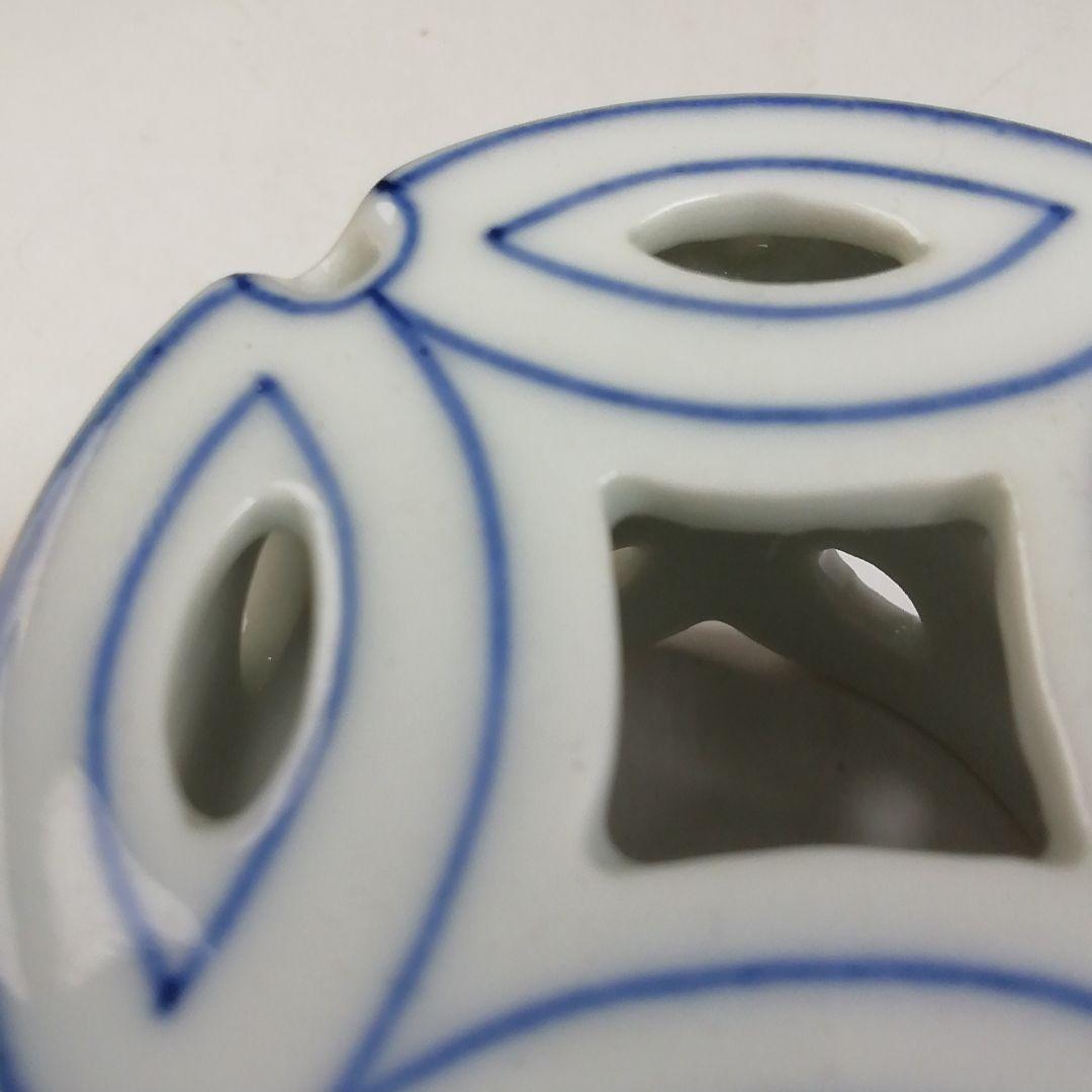 Ｔ９４１　蓋置　『染付　七宝透シ』『紫翠窯　西村徳泉 造』　共箱　茶道具