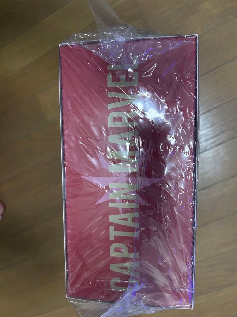 キャプテン・マーベル フィギュア　ホットトイズ