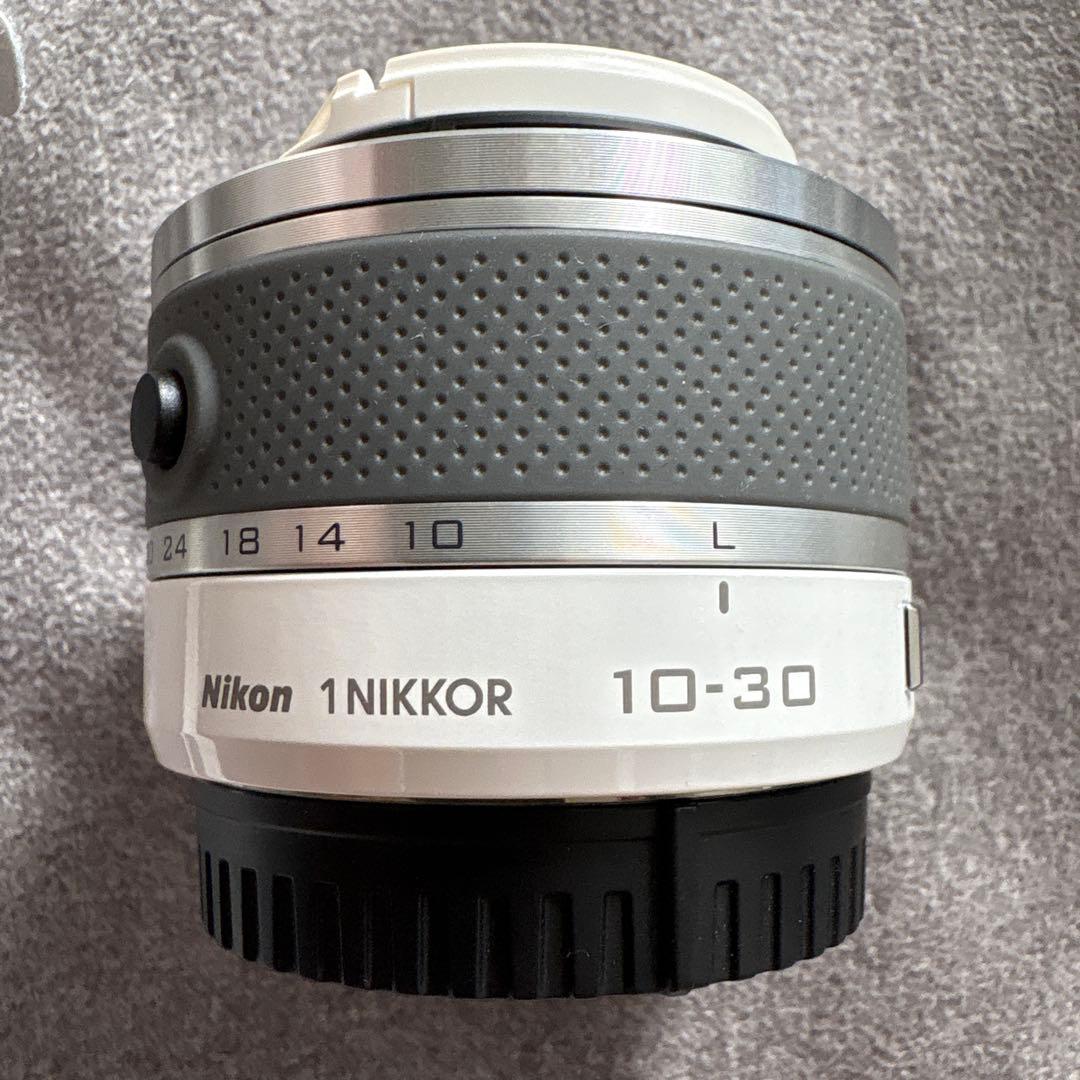 Nikon 1 J3 ミラーレスカメラ 本体