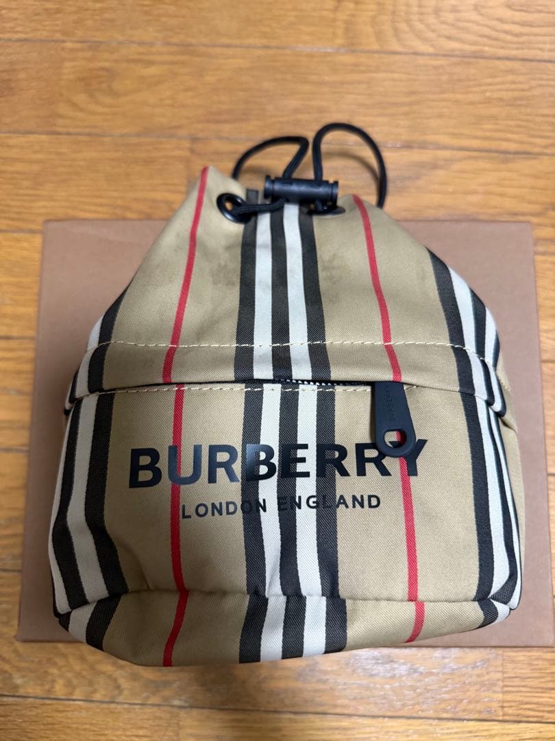 BURBERRY 巾着