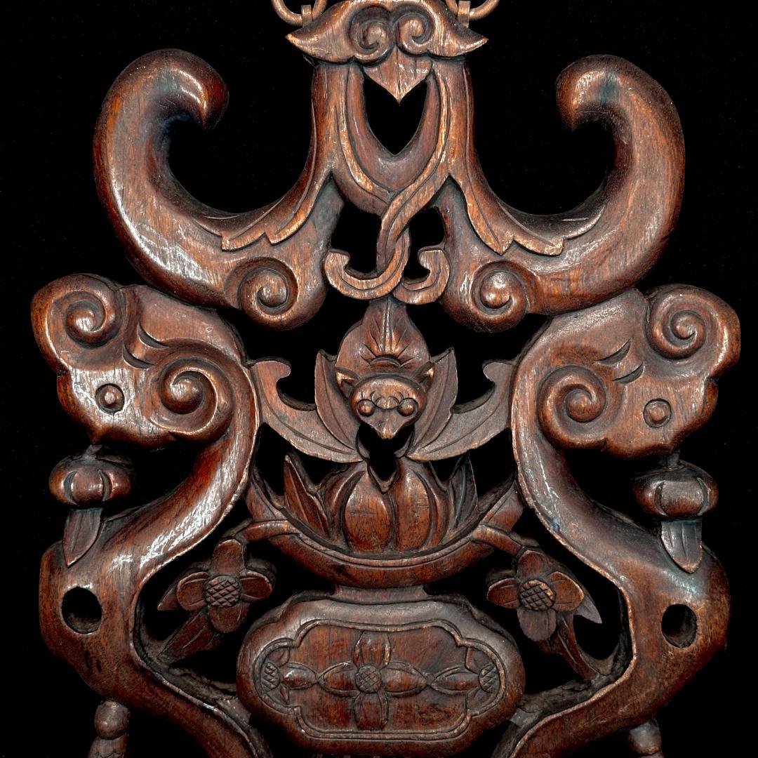 時代物　唐木　細密透彫壁掛　蝙蝠図　幅25cm 高さ37cm